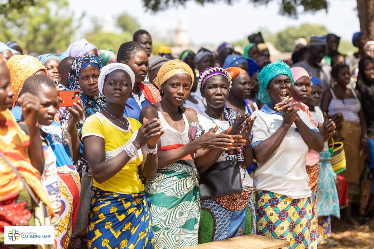 Des femmes réunies lors d’une rencontre communautaire